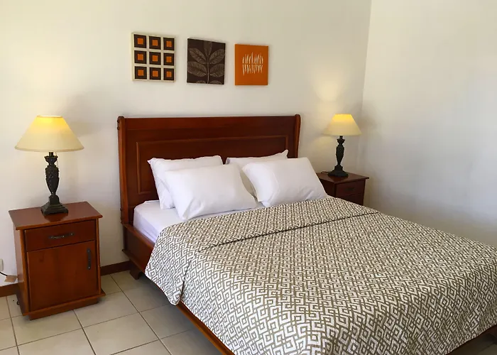 Vista Bahia Hotel